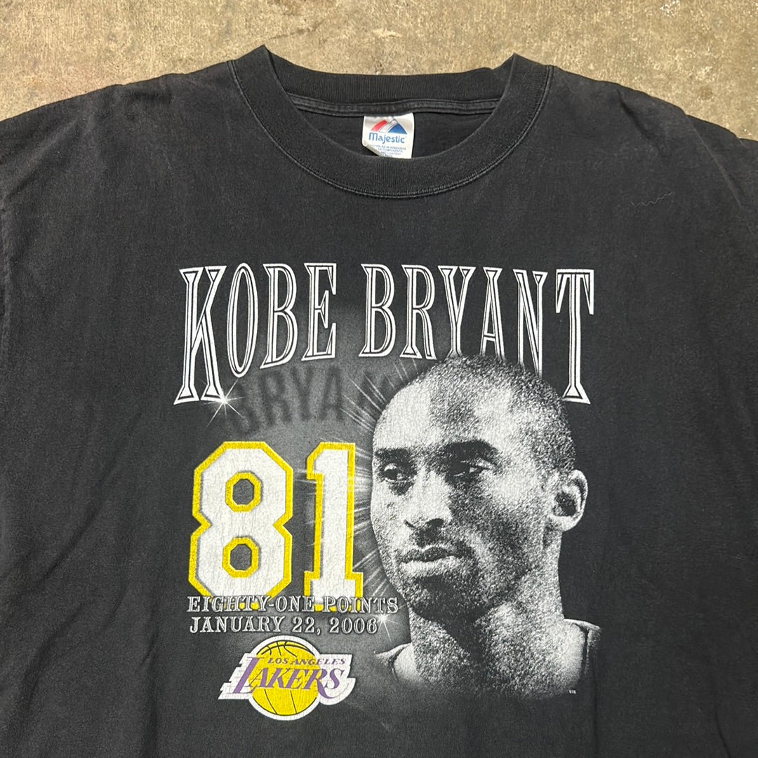 Vintage Kobe Bryant 81 Points Majestic T-Shirt 2XL