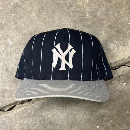 Vintage NY Yankees Pinstripe Starter Snapback Hat