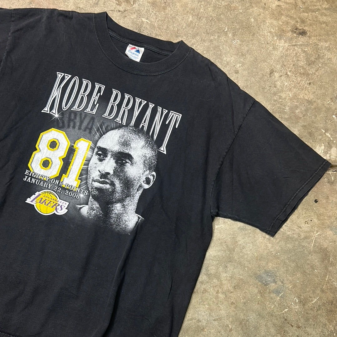 Vintage Kobe Bryant 81 Points Majestic T-Shirt 2XL